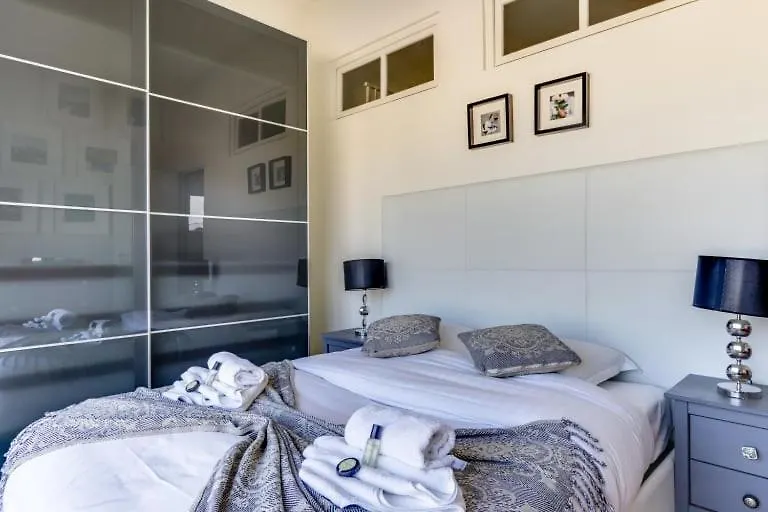 דירה פריז Guestready - Appartement Terrasse Vue Tour Eiffel