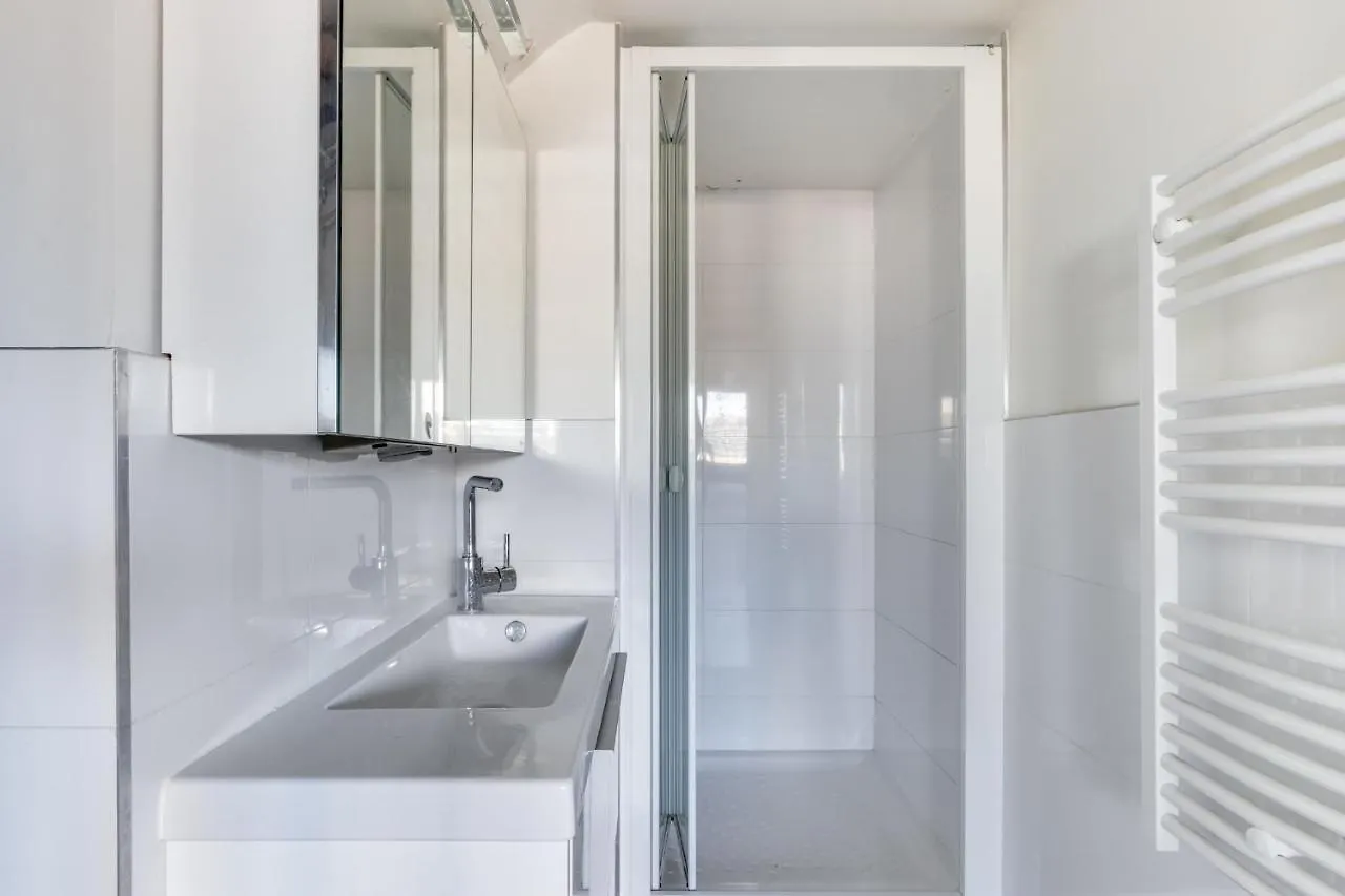 Guestready - Appartement Terrasse Vue Tour Eiffel Párizs Apartman
